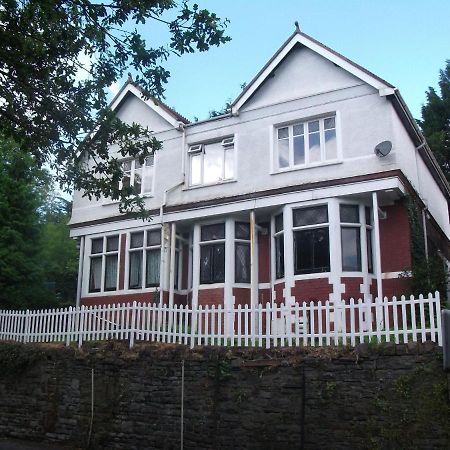 Judy'S B&B Private Home Cardiff Esterno foto