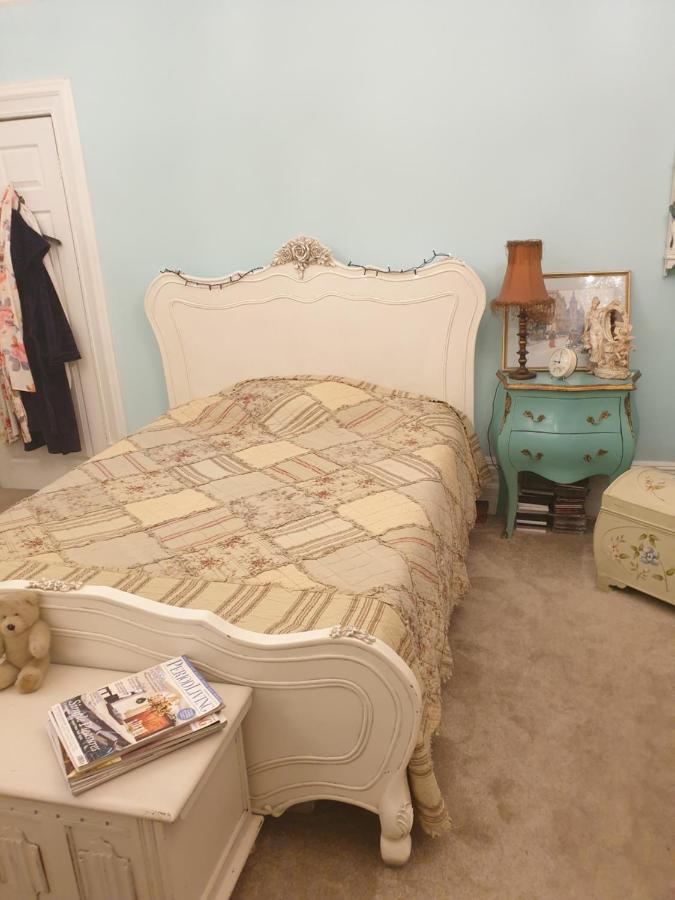 Judy'S B&B Private Home Cardiff Esterno foto