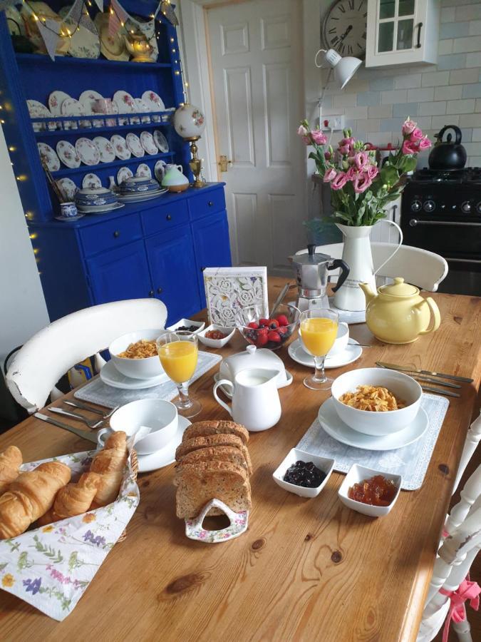 Judy'S B&B Private Home Cardiff Esterno foto
