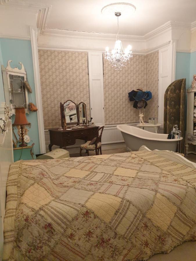 Judy'S B&B Private Home Cardiff Esterno foto