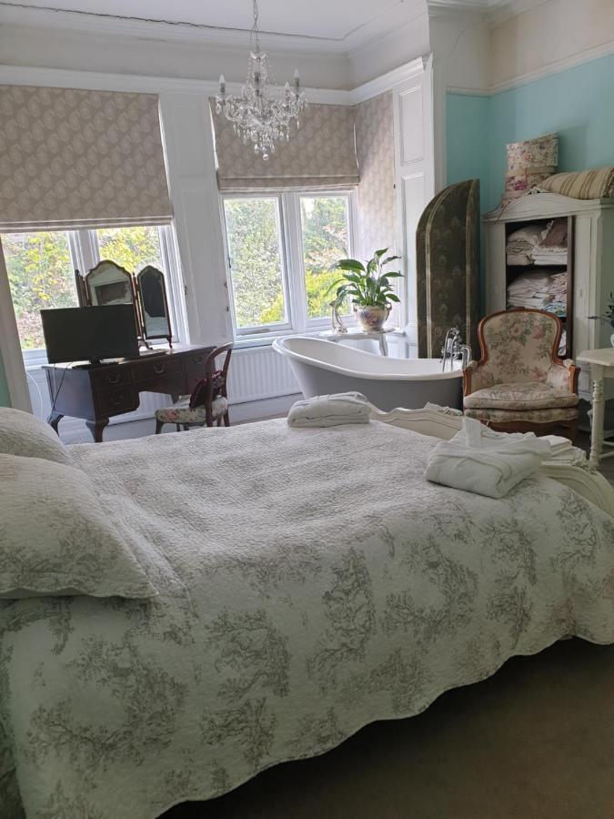 Judy'S B&B Private Home Cardiff Esterno foto