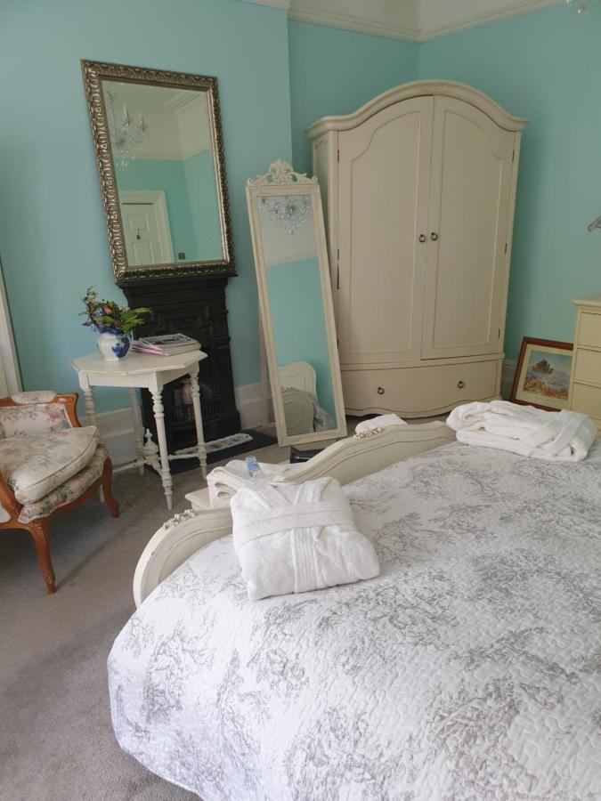 Judy'S B&B Private Home Cardiff Esterno foto