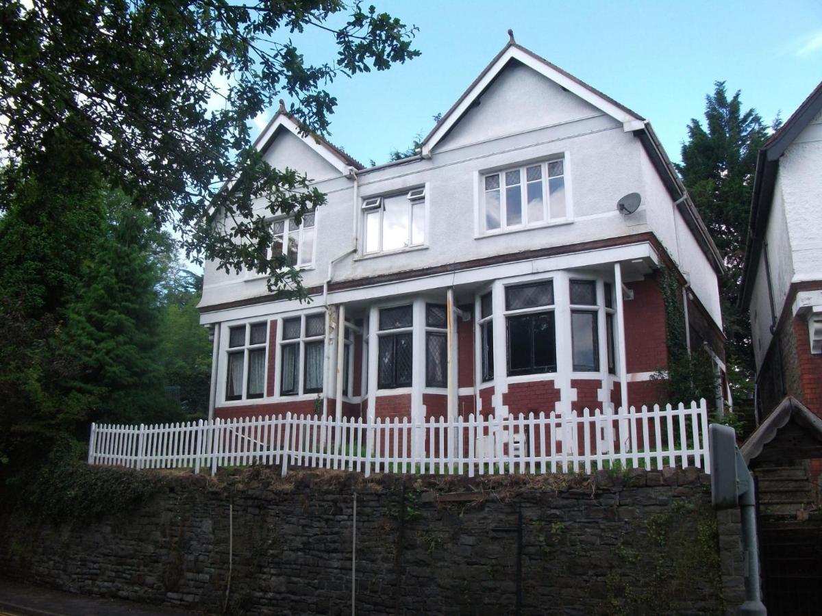 Judy'S B&B Private Home Cardiff Esterno foto